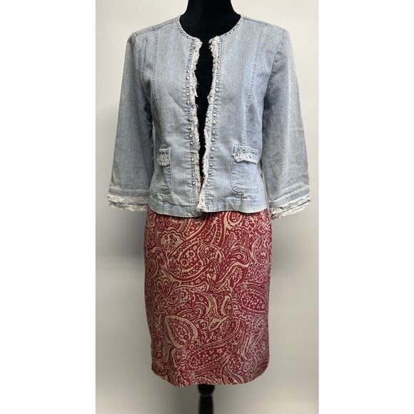 Womens Light Wash Denim Jacket Studded Fray Trim Sz 8 P Short Boho Western - Picture 1 of 13